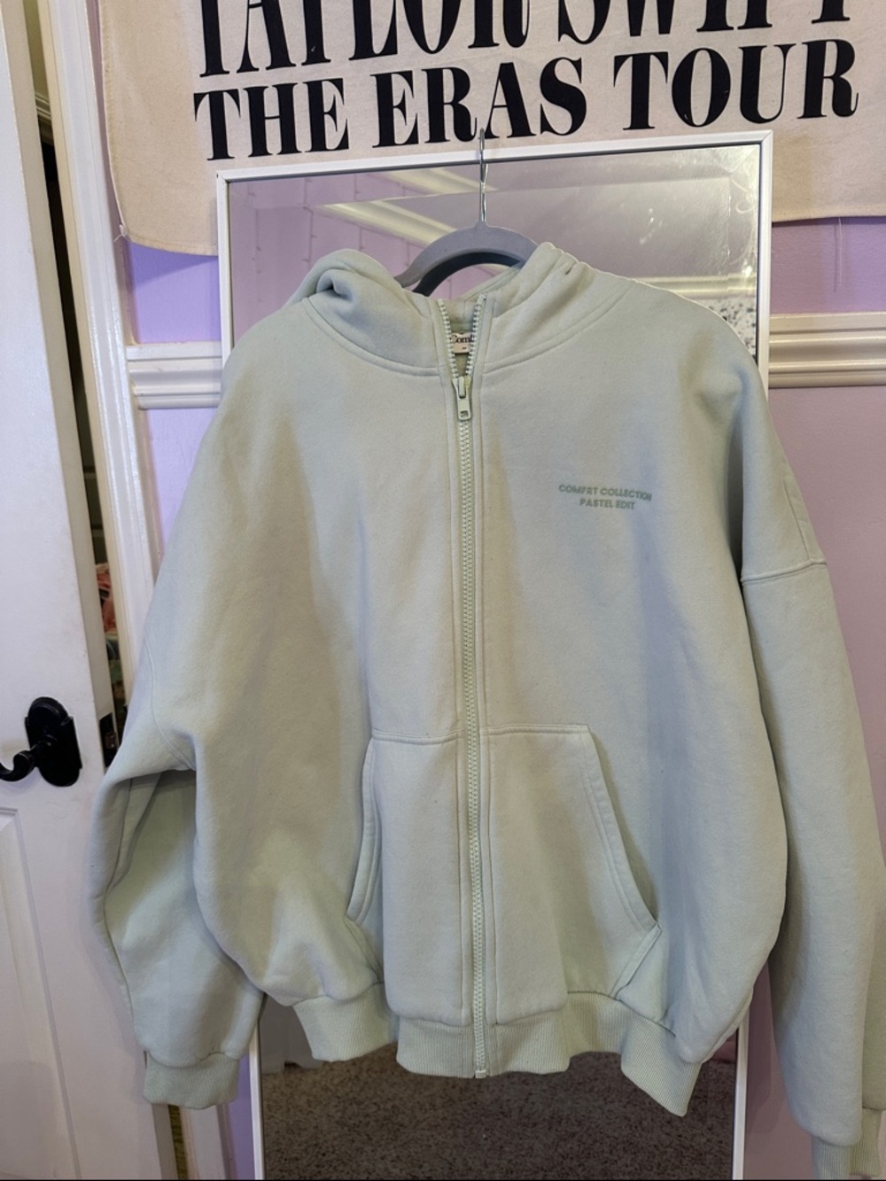 Comfort Collection Pastel Mint Sweat Suit: Zip-Up Jacket & Sweatpants